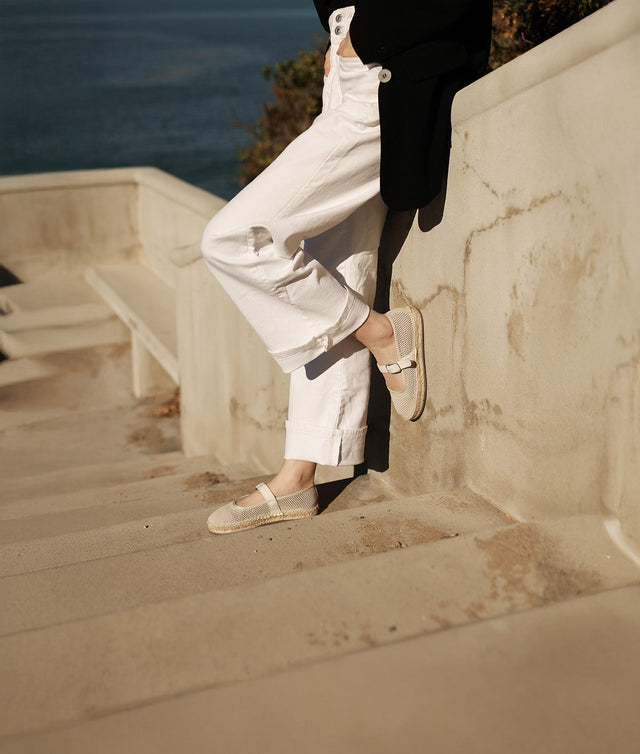 Scarpe estive donna: quali scegliere tra sneakers ed espadrillas