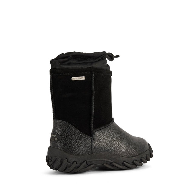 Puggle Adventurer black