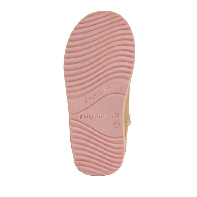 Sparkle Brumby sand